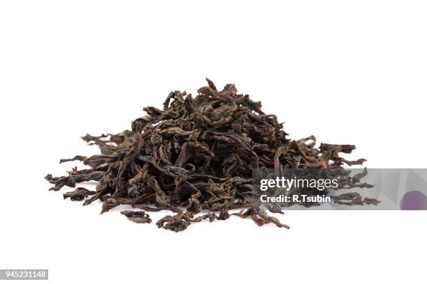 black dry tea leaves - dry leaf stock pictures, royalty-free photos & images