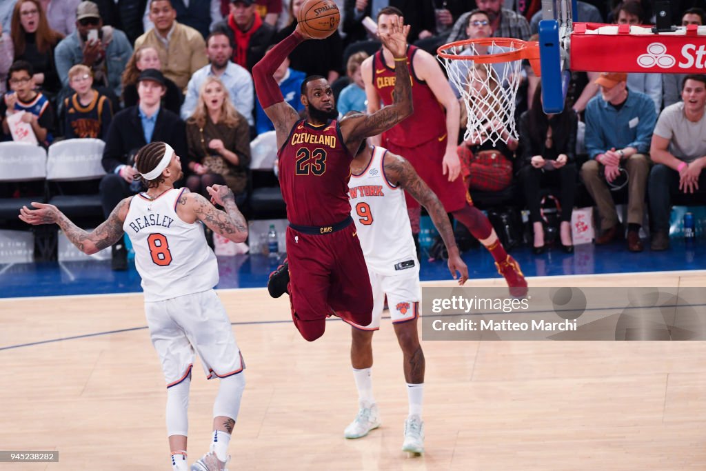 Cleveland Cavaliers v New York Knicks