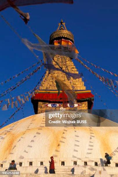 Ce stupa est le lieu de culte des bouddhistes lama?stes. Ce stupa est le lieu de culte des bouddhistes lama?stes.