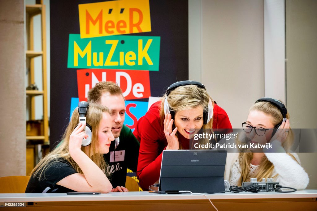Queen Maxima Of The Netherlands Visits A Digital Composing Workshop