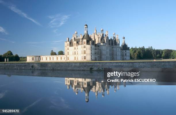 Quiet morning at the Chambord castle. Matin calme sur le chateau de Chambord.