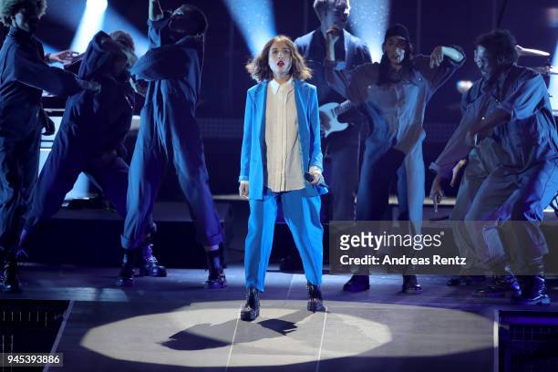 Alice Merton performs on stage during the Echo Award show at Messe Berlin on April 12, 2018 in Berlin, Germany.