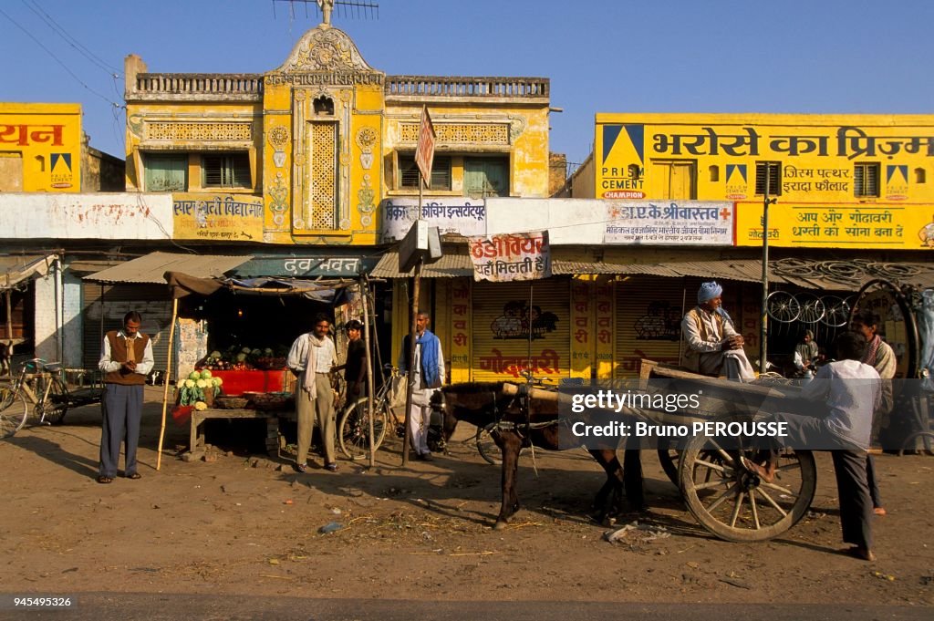 GRAND TRUNK ROAD DANS LA REGION DE KANPUR, UTTAR-PRADESH, INDE