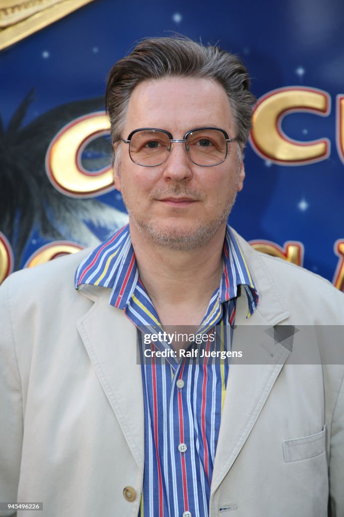 Roncalli's 'Storyteller' Premiere In Cologne