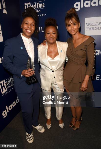 Lena Waithe, winner of Outstanding Individual Epsiode for 'Master of None', host Wanda Sykes and Halle Berry pose backstage at the 29th Annual GLAAD...