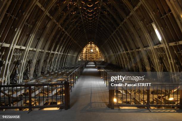 Au cours de la guerre 14-18 la Cathedrale a ete bombardee deliberement par les Allemands. L'architecte en chef Henri Deneux a eu en charge la...