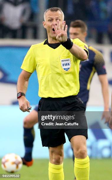 Referee Bjorn Kuipers during the UEFA Europa League quarter final leg two match between Olympique de Marseille and RB Leipzig at Velodrome stadium on...