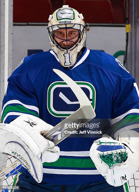 Roberto Luongo of the Vancouver Canucks gestures to a teammate before their game at General Motors Place on December 16, 2009 in Vancouver, British...