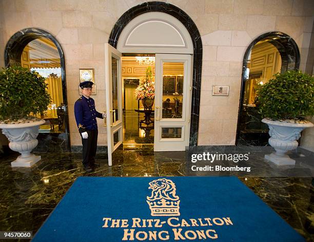 177 Hong Kong Hilton Hotel Stock Photos, High-Res Pictures, and Images