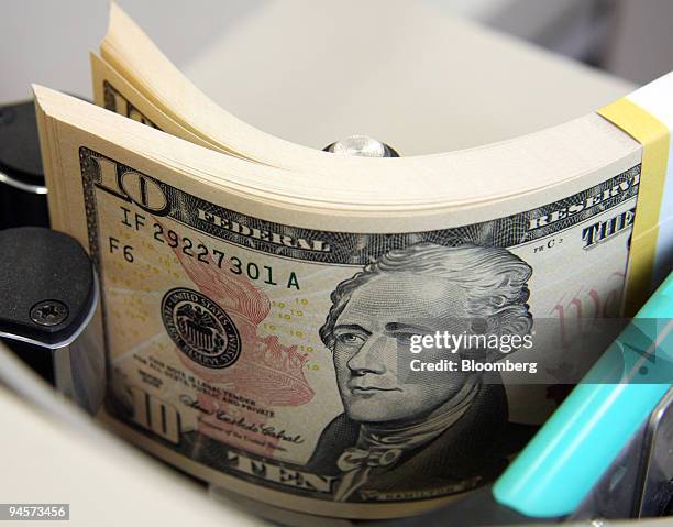 Dollar Notes Machine Dollar Counting Machine Photos and Premium High Res Pictures - Getty Images