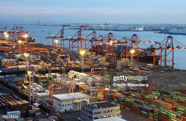 Japanese Container Line 59 Stifled Growth Stock Photos, High-Res Pictures, and Images - Getty ...