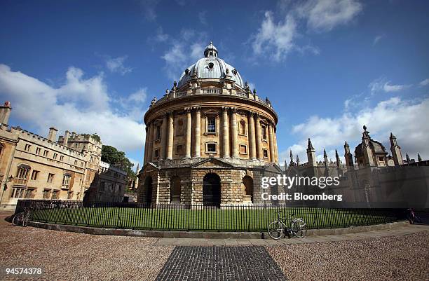 The Radcliffe Camera, flanked by Brasenose College, left, and All Souls College, right, in Oxford, U.K., Tuesday, July 24, 2007.