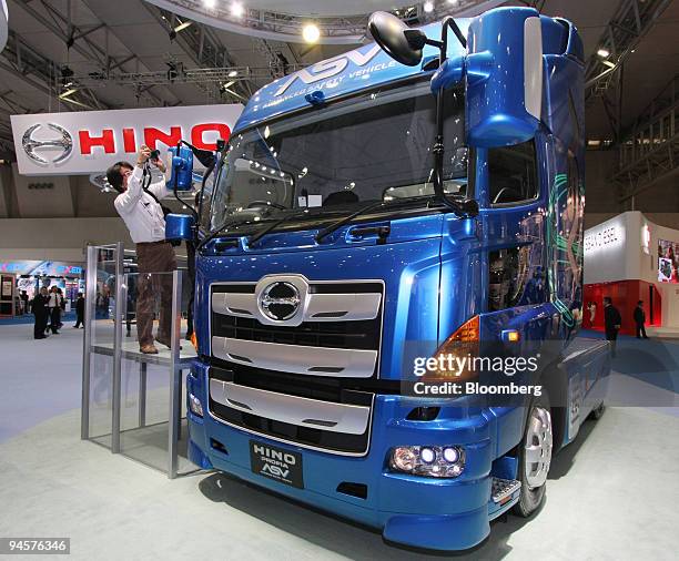 Hino Motors Ltd.'s diesel truck is displayed at the 40th Tokyo Motor Show 2007 in Chiba City, Japan, on Thursday, Oct. 25, 2007. Media previews for...