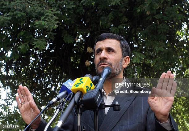 Mahmoud Ahmadinejad, Iran's president, speaks with Iranian reporters during a press conference in Tehran, Iran, on Wednesday, Oct. 24, 2007. Iran may...