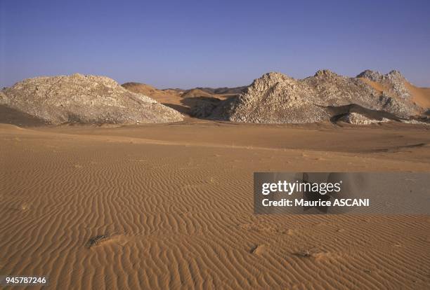 MONTS DE MARBRE BLANC DE KOGO DANS LE MASSIF DE L'A?R, NIGER.