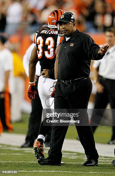 Marvin Lewis, head coach of the Cincinnati Bengals, leads his team against the New York Jets during the third quarter of their National Football...