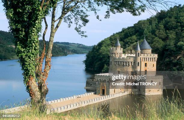 The Chateau de la Roche stands on a rocky islet. It used to overlook the Loire. It was restored in the XIXth century and is today surrounded by the...