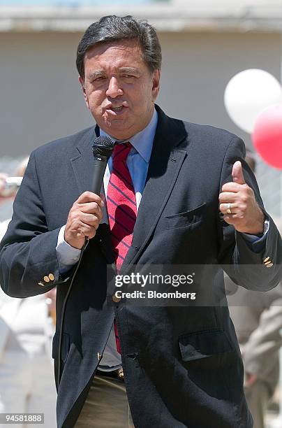 Bill Richardson, governor of New Mexico and democrat presidential candidate, addresses campaign supporters at the opening of his northern Nevada...