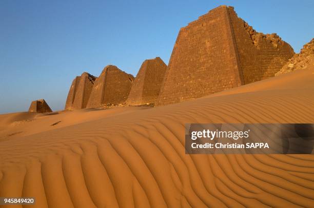 Capitale du royaume de Koush au VIe si?cle, successeur de celui de Napata, M?ro? est le si?ge de la civilisation dite m?ro?que qui rayonne sur toute...