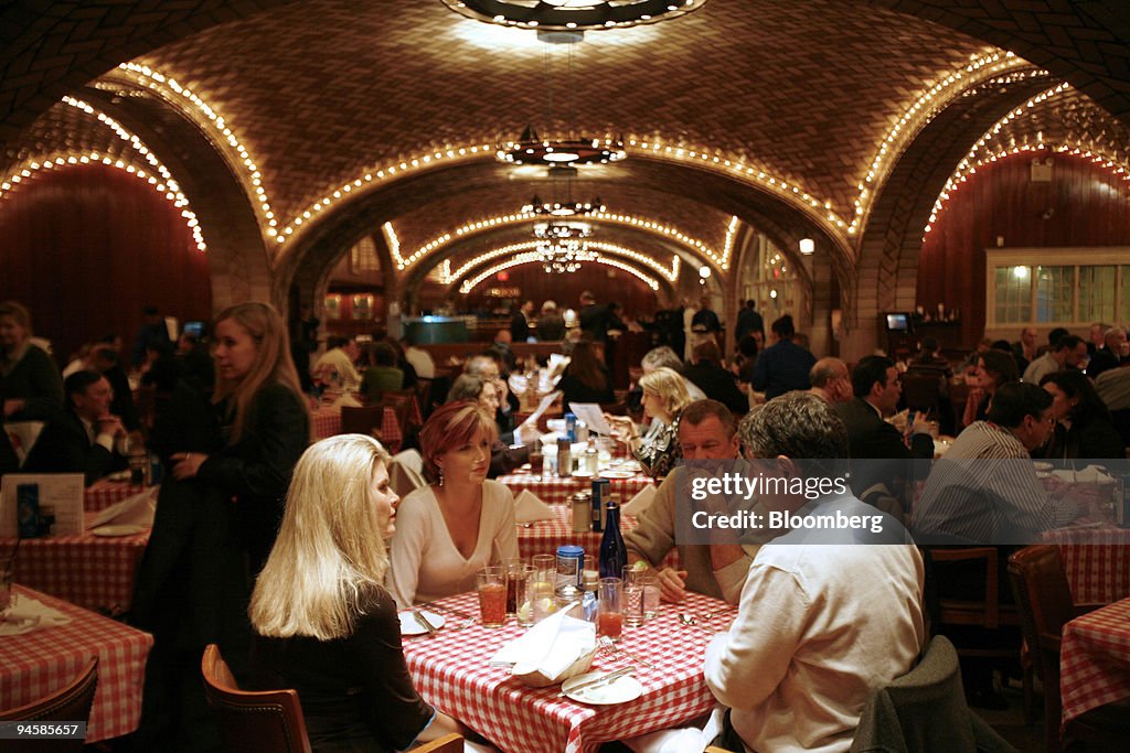 Patrons dine inside the Grand Central Oyster Bar & Restauran
