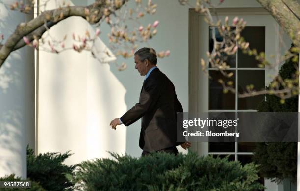 President George W. Bush leaves the White House for travel to Fairfax, Kansas, Tuesday, March 20, 2007 in Washington D.C. The President is traveling...