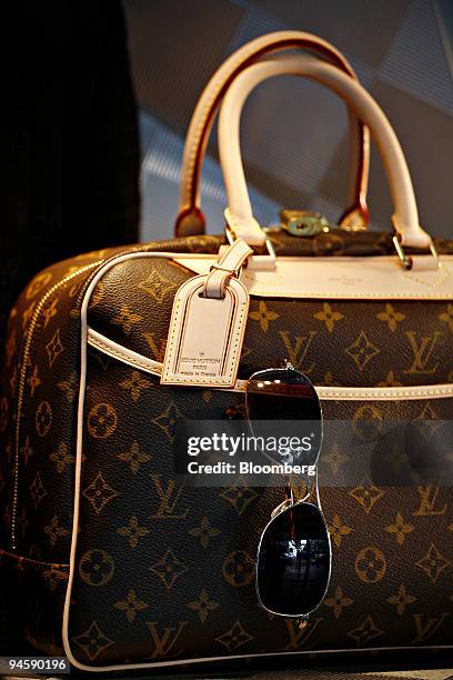 1,535 Louis Vuitton Fifth Avenue Stock Photos, High-Res Pictures, and  Images - Getty Images