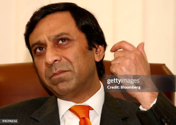 Atif R P 13 Atif R Bokhari Stock Photos, High-Res Pictures, and Images - Getty ...
