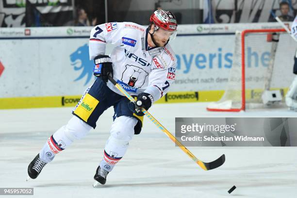 Frank Hoerdler of Berlin plays the puck during the DEL Playoff Final Game 1 between EHC Red Bull Muenchen and Eisbaeren Berlin at Olympia Eishalle on...