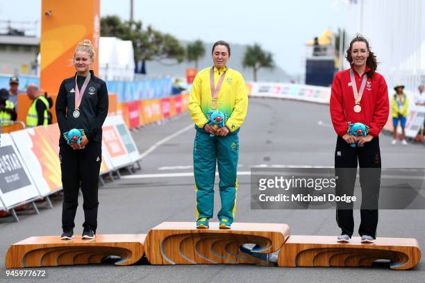 Silver medalist Georgia Williams of New Zealand, gold medalist Chloe Hosking of Australia and bronze medalist Danielle Rowe of Wales pose during the...