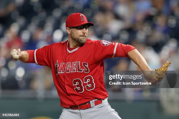 Los Angeles Angels relief pitcher Jim Johnson pitches in the eighth inning of an MLB game between the Los Angeles Angels of Anaheim and Kansas City...