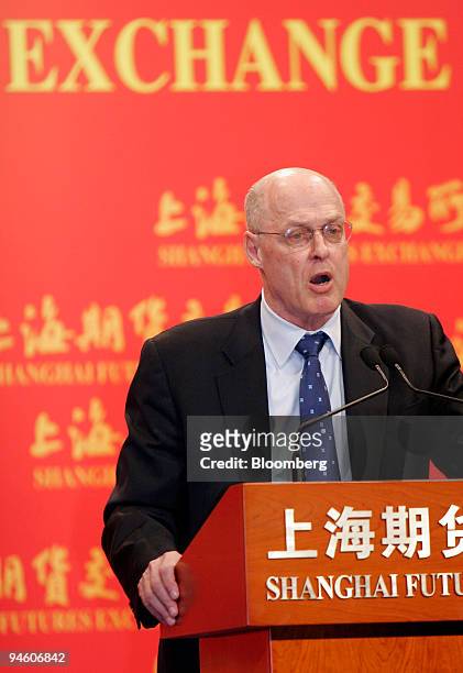 Henry Paulson, secretary of the U.S. Treasury, gives a speech on Chinese financial markets at the Shanghai Futures Exchange in Shanghai, China, on...