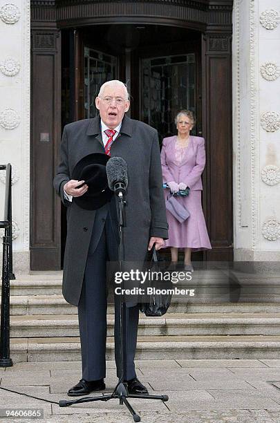 Ian Paisley, left, First Minister elect of the Northern Ireland Assembly and wife Eileen at Stormont in Belfast, U.K., Tuesday, May 8, 2007. Northern...