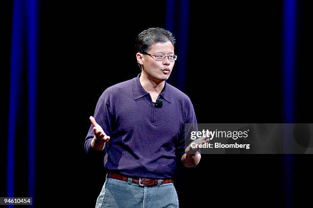 Yahoo Music Photos and Premium High Res Pictures - Getty Images