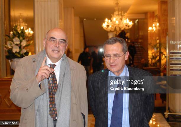 Jean-Cyril Spinetta, right, chairman and chief executive officer, Air France-KLM Group SA, meets with Francesco Mengozzi, former chief executive...