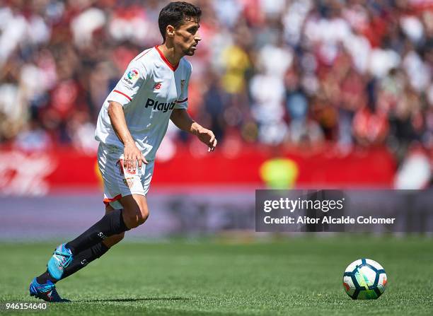 Jesus Navas of Sevilla FC in action during the La Liga match between Sevilla and Villarreal at on April 14, 2018 in Seville, .