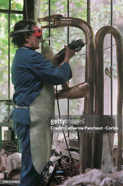 French sculptor Claude Lalanne in her workshop on September 26, 1995 in Ury, France.