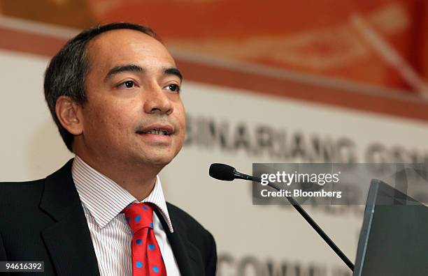 Nazir Razak Post Maxis Communication Photos and Premium High Res Pictures - Getty Images