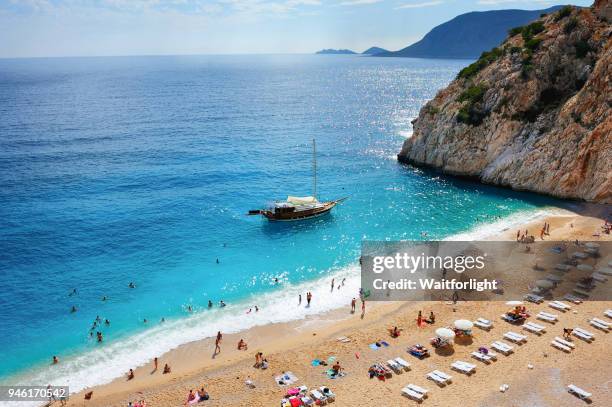 mediterranean beach scenery,fethiye,turkey. - caraterísticas da costa imagens e fotografias de stock