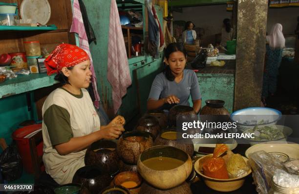 Le Jamu javanais, est l'art traditionnel de soigner par les plantes, le corps et l'esprit.