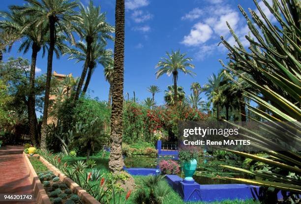 Le peintre fran?ais Jacques Majorelle apr?s de nombreux voyages au Maroc fit construire en 1922 une magnifique villa avec jardins dans le quartier de...