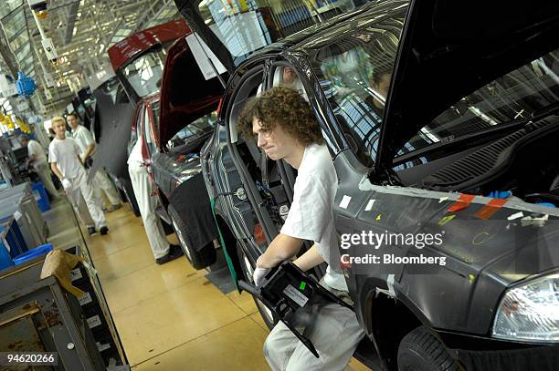 Skoda cars on the assembly line at the Skoda plant in Mlada Boleslav, Czech Republic, Thursday, October 19, 2006.