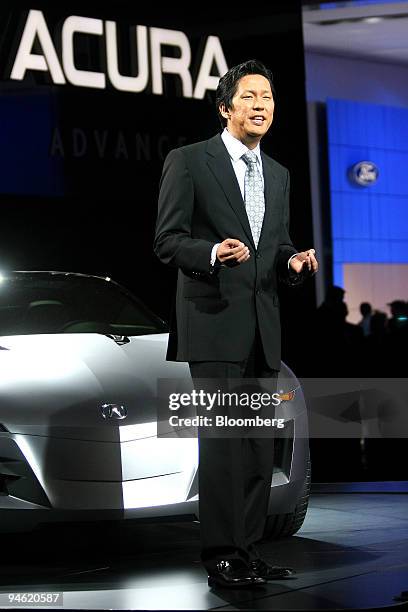 Jon Ikeda, principal designer and manager of Honda Motor Co.'s Acura Advance Sports Car Concept Team, speaks at the 2007 North American International...