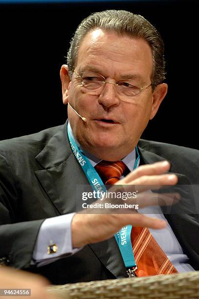 Juergen Thumann, chief executive officer of Heitkamp & Thumann Group speaks at the UNICE conference in Brussels, Belgium, Tuesday, October 17, 2006.