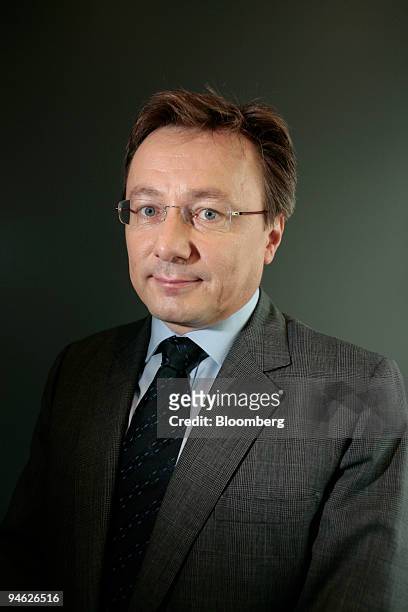 Graeme Maxton, managing director for Asia at Autopolis, stands for a portrait in Hong Kong, China, on Wednesday, Aug. 29, 2007. Autopolis is a...