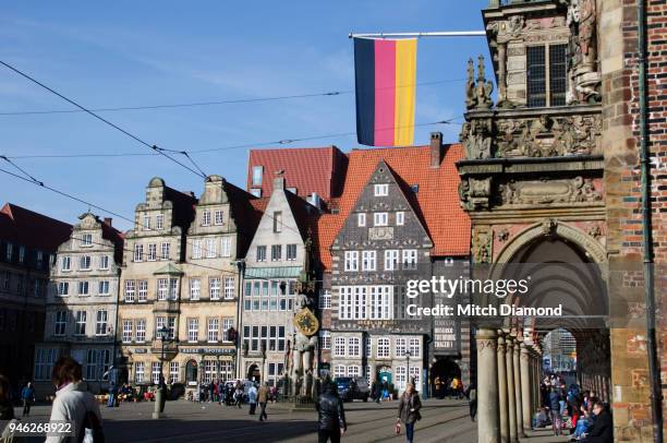 bremen market square - bremen rathaus stock-fotos und bilder