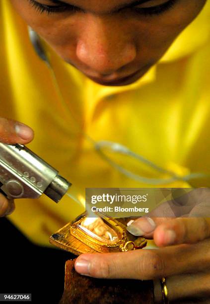 Casing Gold Casing Photos and Premium High Res Pictures - Getty Images
