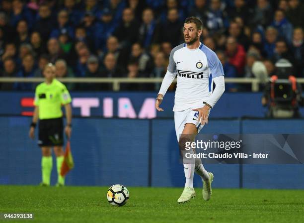 Davide Santon of FC Internazionale in action during the serie A match between Atalanta BC and FC Internazionale at Stadio Atleti Azzurri d'Italia on...
