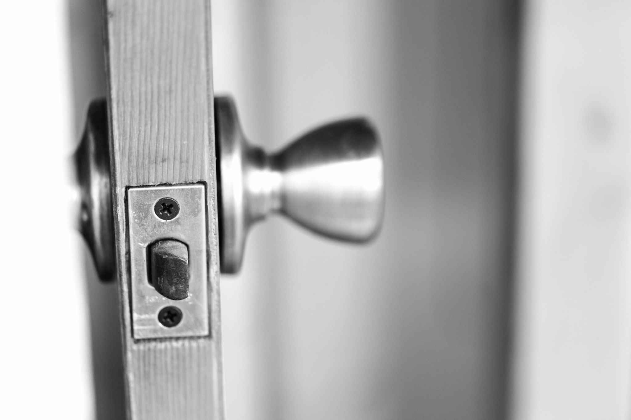 door latch adjustment