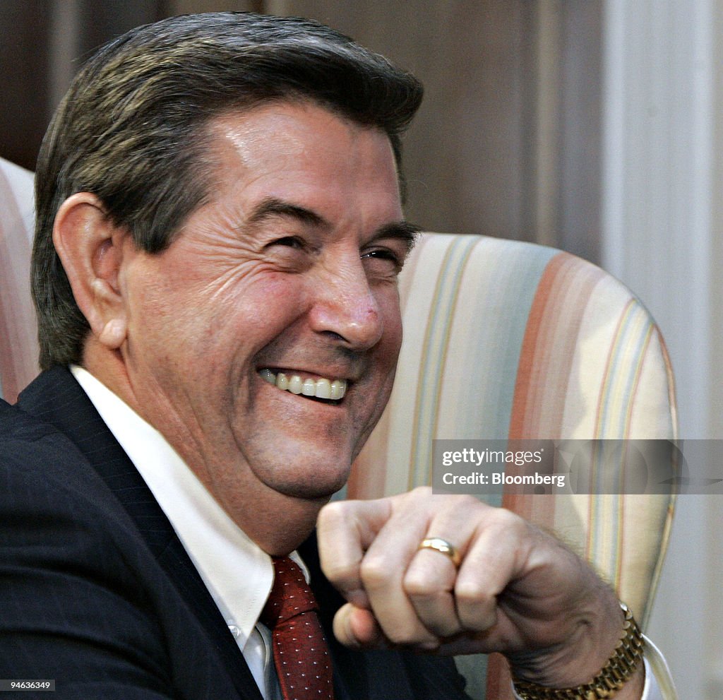 Governor Bob Riley, an Alabama Republican, smiles during a p
