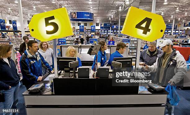 Check Out Lane Store Photos and Premium High Res Pictures - Getty Images